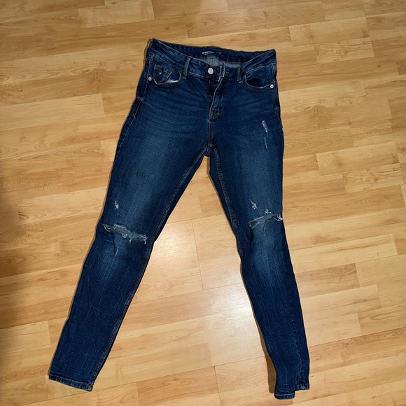 Old Navy Rockstar jeans - Picture 2 of 3